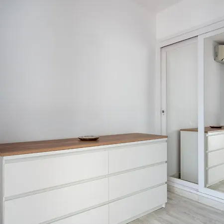 Sea Front House Micaela I * 马尔韦利亚