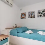 Apartment Sea Front House Micaela I