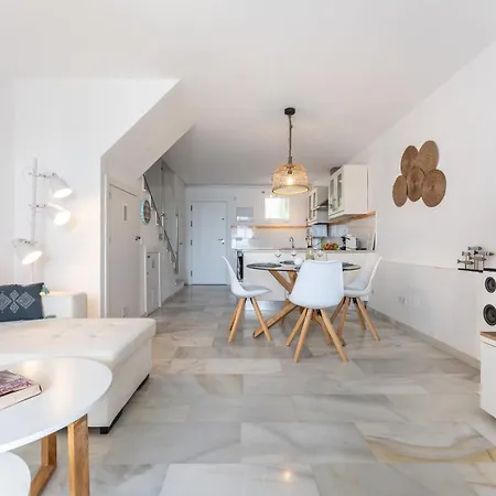 Sea Front House Micaela I *