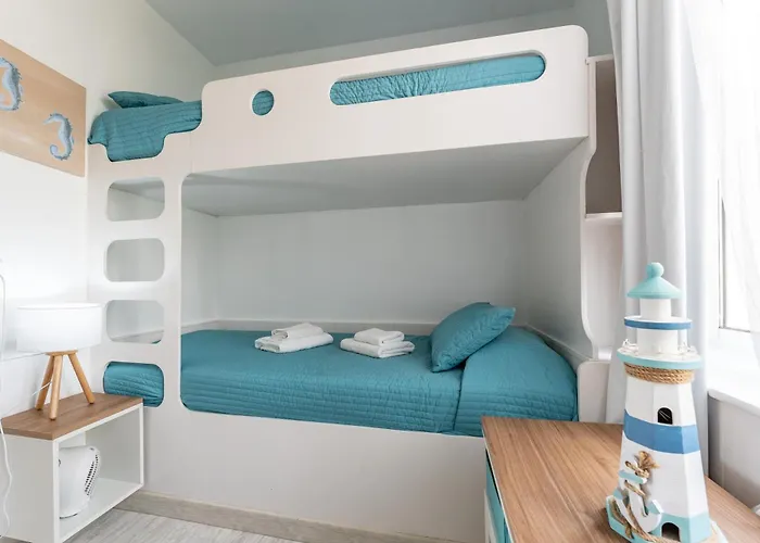 Sea Front House Micaela I Apartament