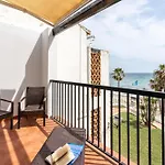 Апартаменти Sea Front House Micaela I Марбелья